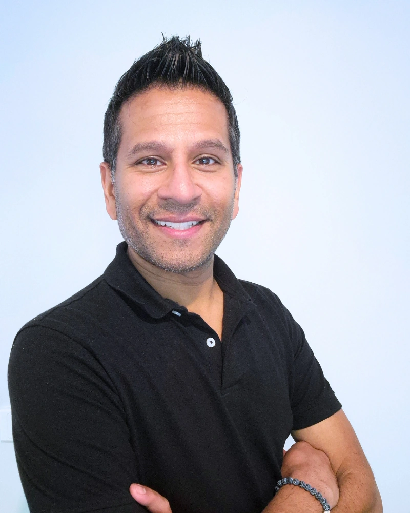 Portrait of Dee Makadia, business coach in Melbourne